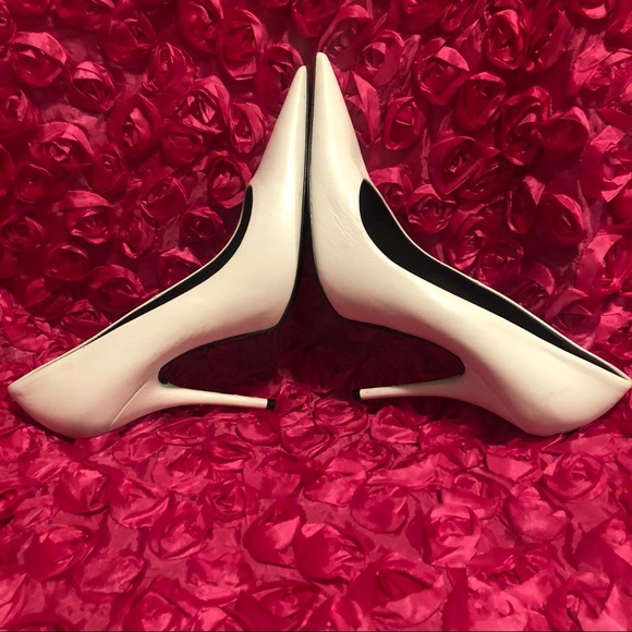 Pointy Toe Pump BALENCIAGA heels - Picture 6 of 8